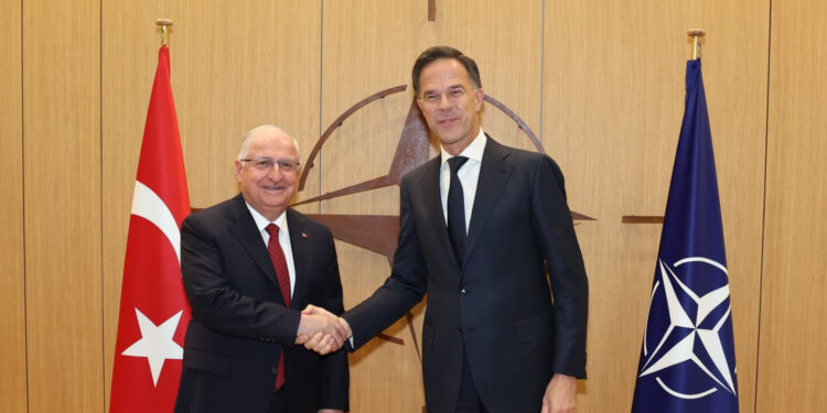 Bakan Güler, NATO Genel Sekreteri Rutte ile görüştü. (DHA)