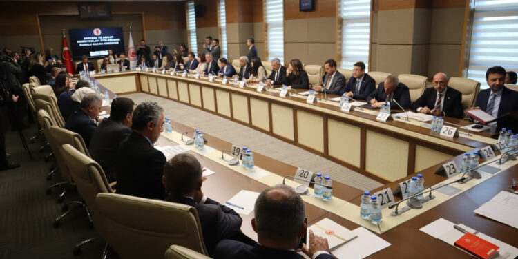 TBMM Anayasa ve Adalet Komisyonları Üyelerinden Kurulu Karma Komisyonu toplandı. Fotoğraf:Ankara,(DHA)