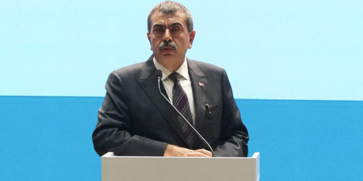 Bakan Tekin: İmam Hatip okulları modeli dünyada bir marka haline gelmesi gereken bir uygulama
Fotoğraf: İstanbul, (DHA)